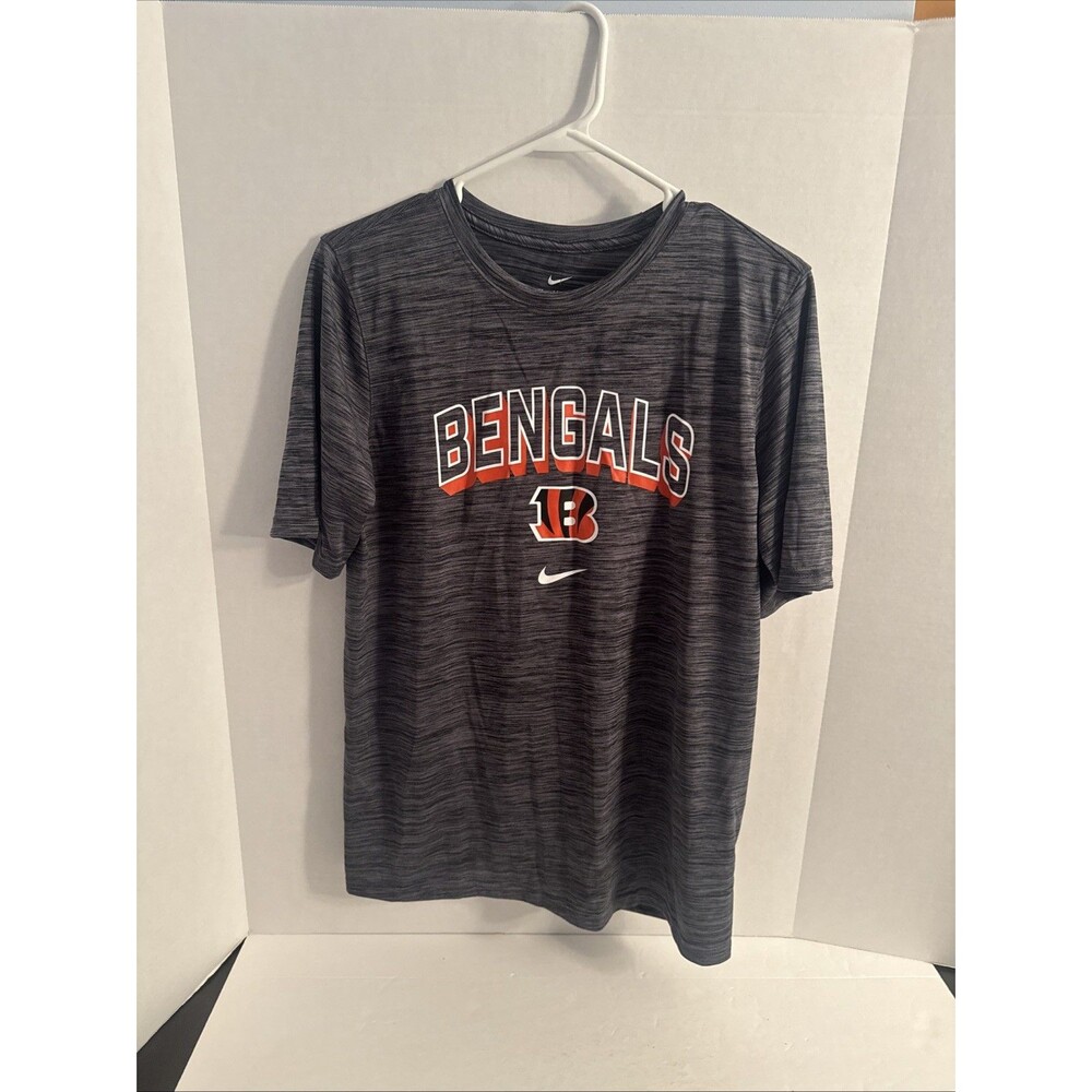 The Nike Tee Dri-Fit Cincinnati Bengals Football Youth Size XL T-Shirt NWT